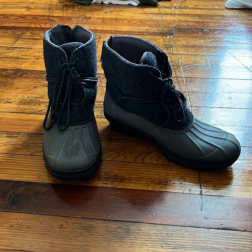Sperry duck boots